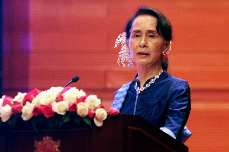 Aung San Suu Kyi menginginkan investasi asing di tengah tekanan internasional