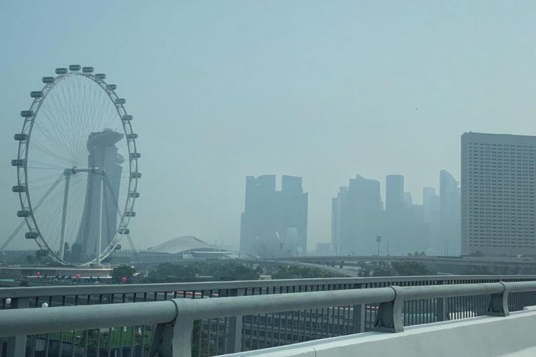 Kualitas udara berada pada tingkat tidak sehat saat Singapura menjadi tuan rumah Grand Prix F1
