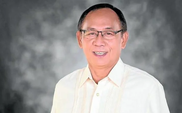 Gubernur yang pro-Tiongkok menentang latihan Filipina-AS