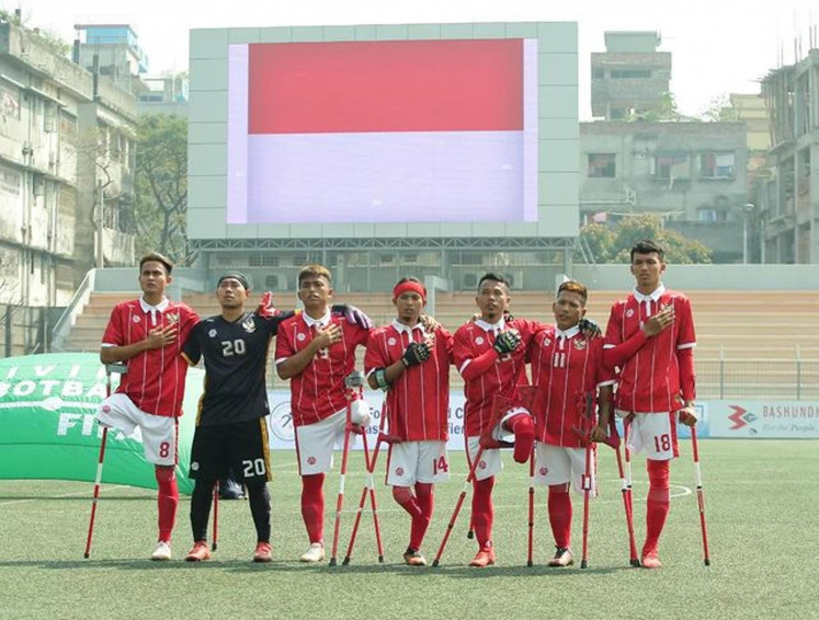 Tim nasional sepak bola diamputasi Indonesia membantu para pemain mewujudkan impian mereka a15