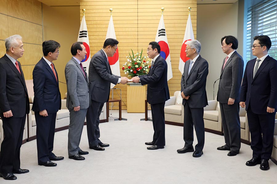 Delegasi Korea Selatan dan Perdana Menteri Jepang setuju untuk berupaya meningkatkan hubungan