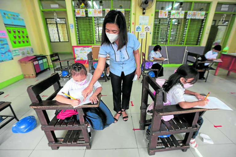 Philippines ready for face-to-face classes despite rise in Covid-19 ...
