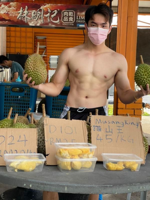 Penjual durian asal Malaysia ingin menjadi terkenal – dengan sebuah perbedaan