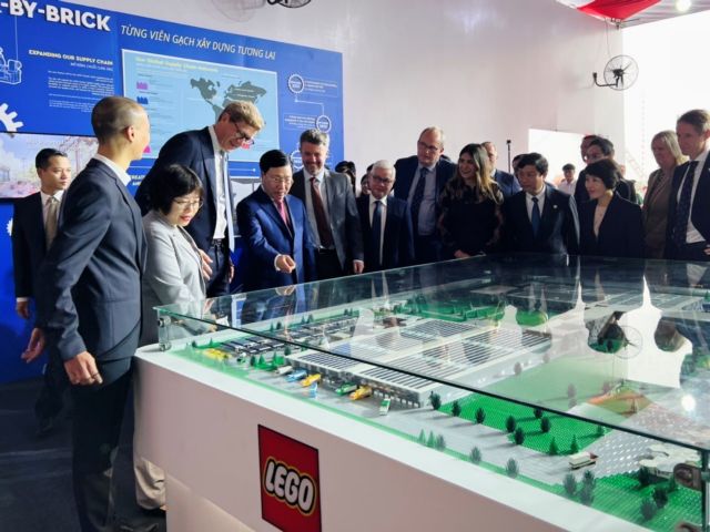 LEGO Group memulai pembangunan pabrik senilai US miliar di Vietnam