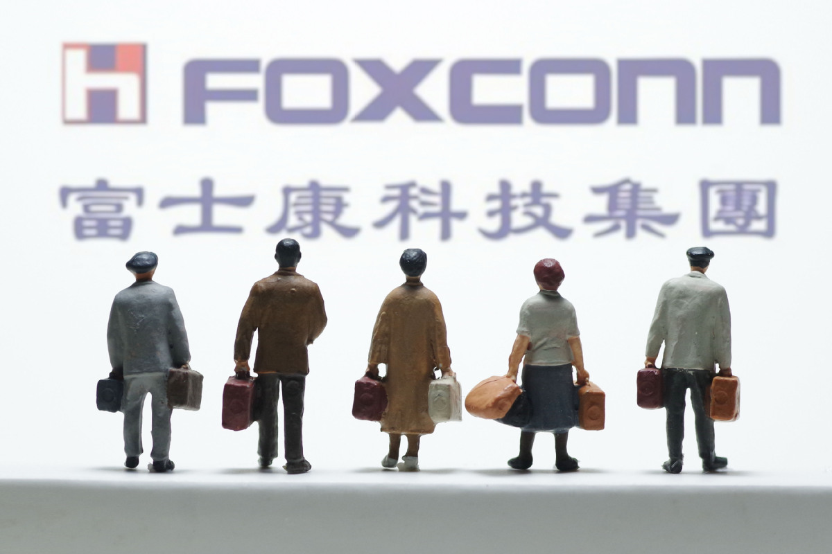 Kelompok kerja dikirim ke Foxconn untuk membendung Covid-19