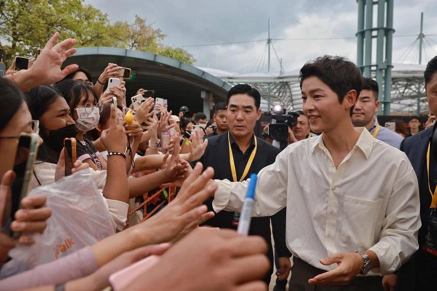 Child actor for Song Joong Ki's role in 'Reborn Rich' is being praised for  his exceptional acting skills