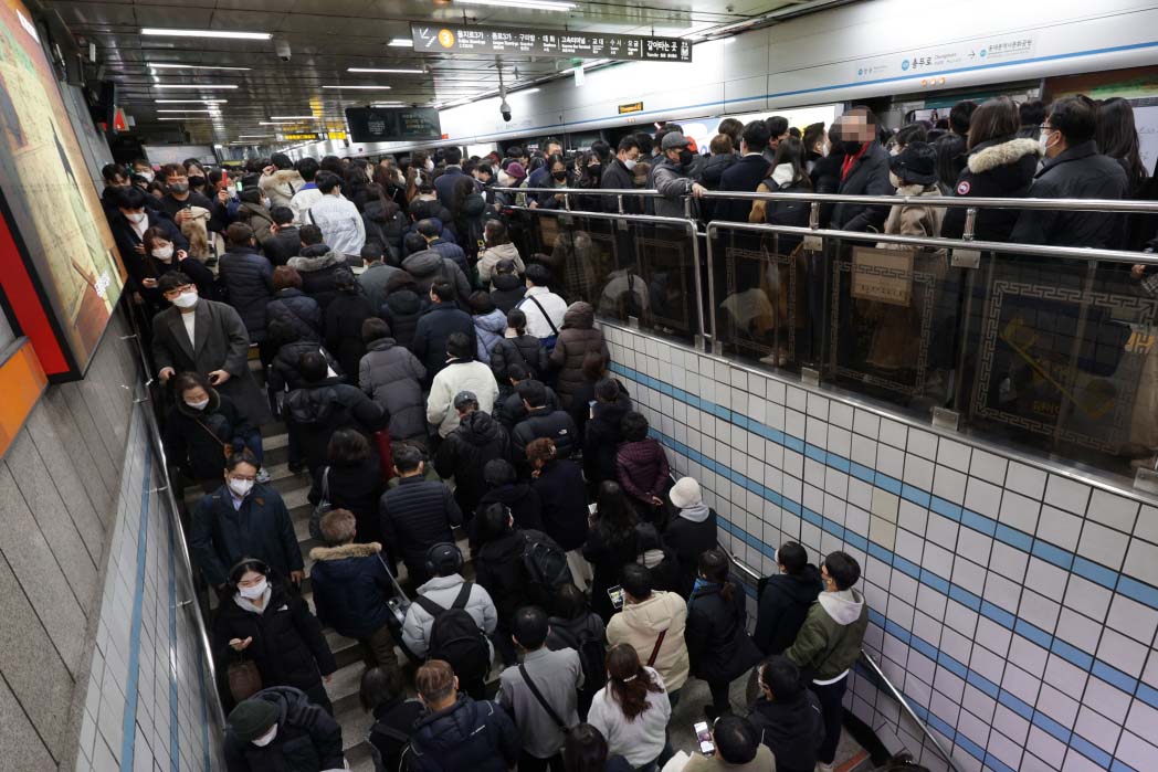 seoul-subway-returns-to-normal-as-strike-ends-asia-news-networkasia