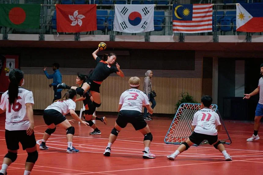 Tchoukball: Wanita Singapura membuat sejarah dengan peringkat dunia.  1