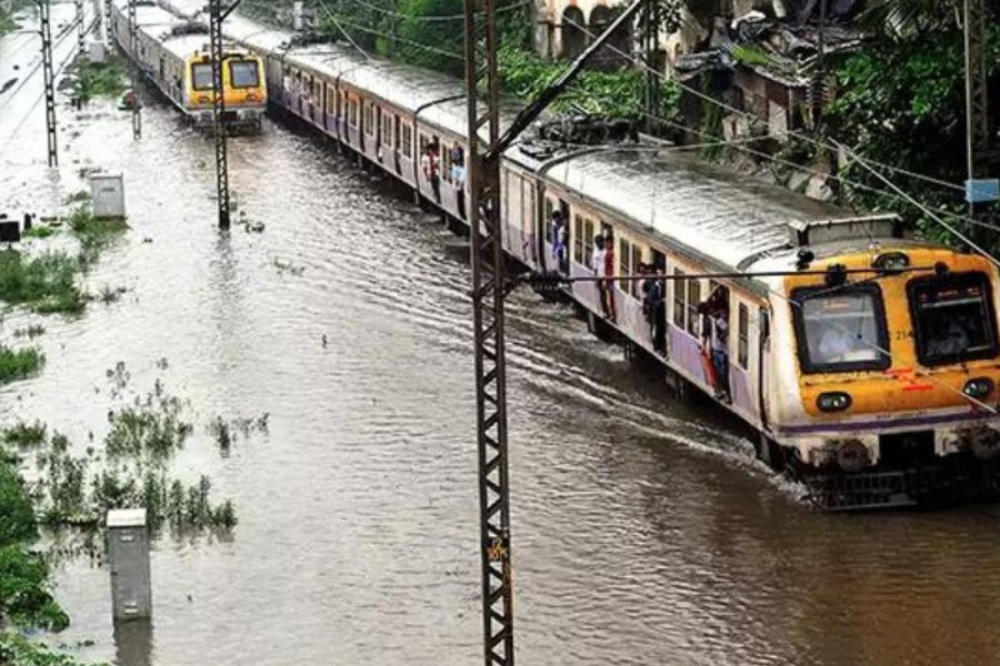 Jembatan kereta api baru dirancang untuk mencegah air