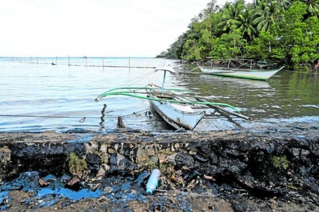 Korban tumpahan minyak Mindoro mencapai 19.000