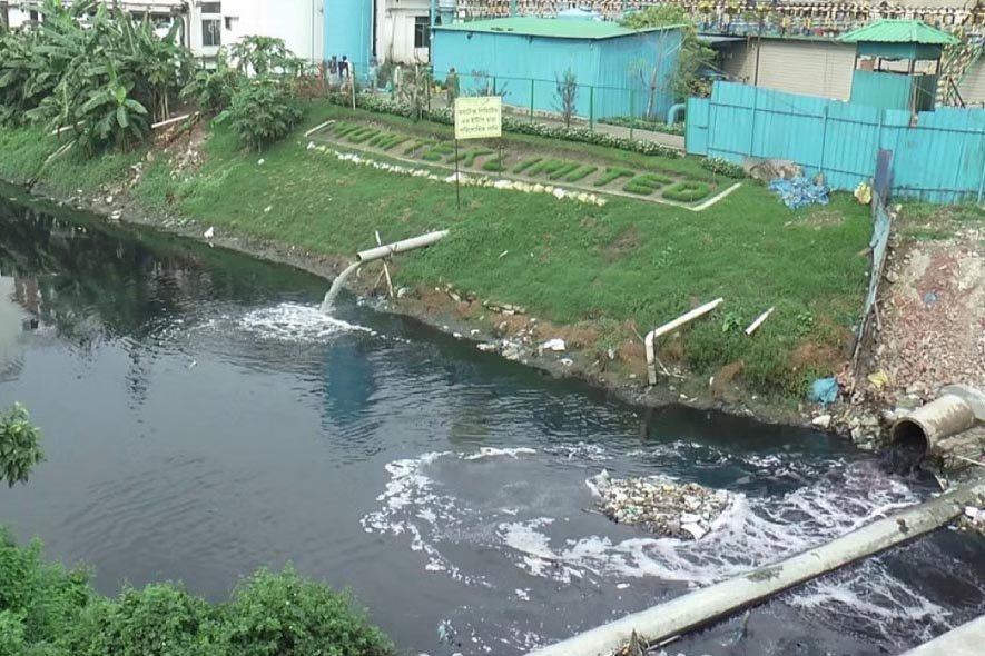 Politik dan polusi sungai kita