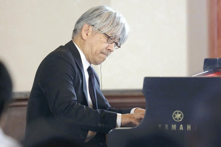 Ryuichi Sakamoto melampaui batas, genre dengan musiknya