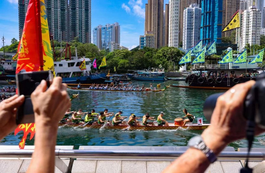 Return of the dragon: Hong Kong welcomes back drum beats and crowds for  Dragon Boat Festival, but race turnout still below pre-pandemic levels