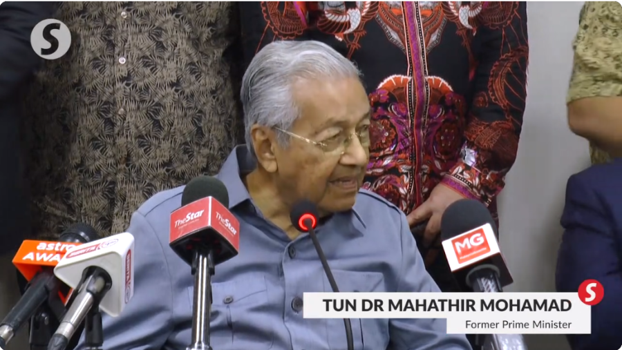 Saya ‘terlalu tua’ dan ‘pikun’ untuk mengikuti pemilu di negara bagian: Dr Mahathir