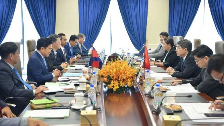 Kamboja, Cina menggunakan IT untuk memfasilitasi urusan bea cukai