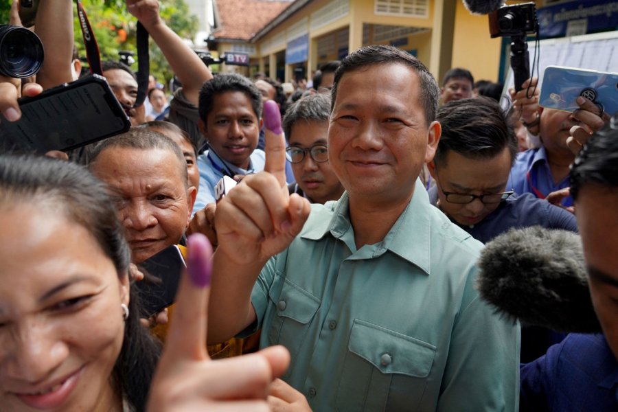 Partai berkuasa di Kamboja mengklaim kemenangan telak dalam pemilu sepihak