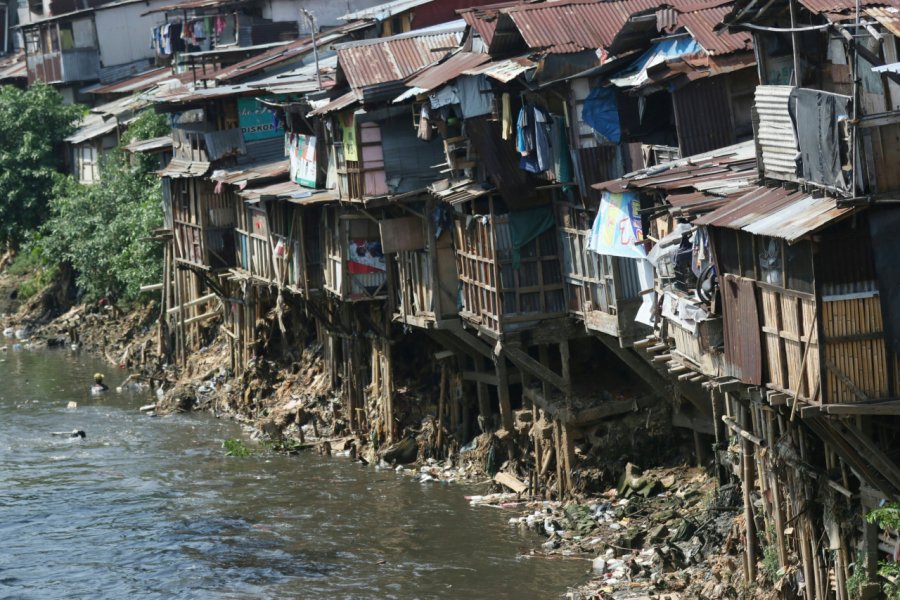 Ketimpangan sedikit meningkat seiring dengan menurunnya kemiskinan di Indonesia