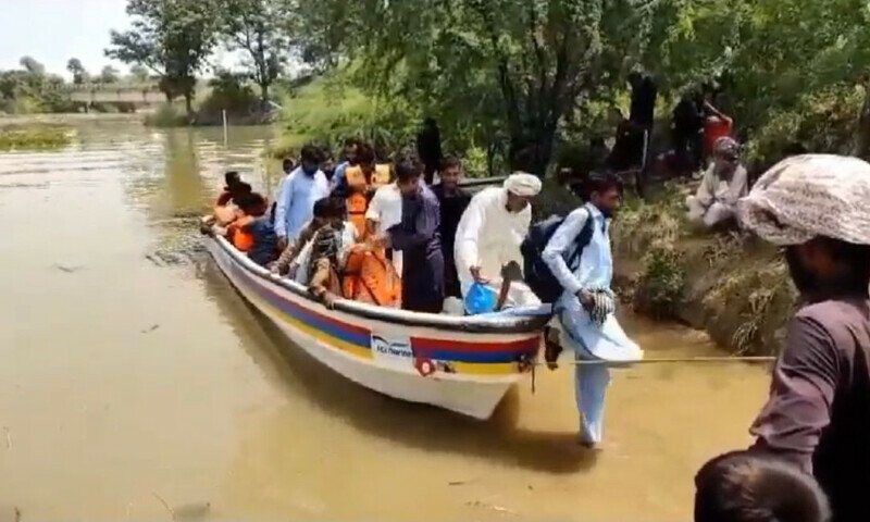 Operasi penyelamatan dan evakuasi sedang berlangsung di beberapa bagian Punjab karena Sutlej terus dilanda banjir besar