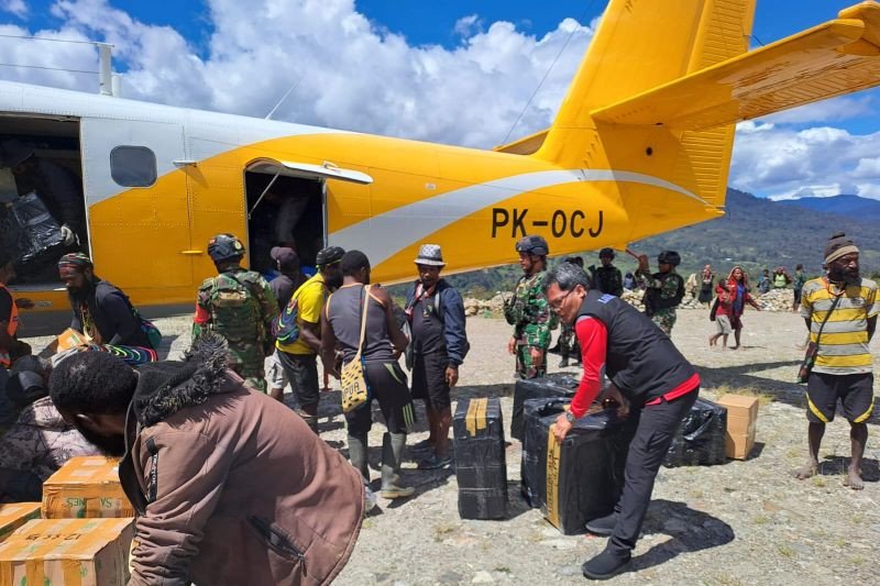 Puncak gunung es kelaparan di Papua