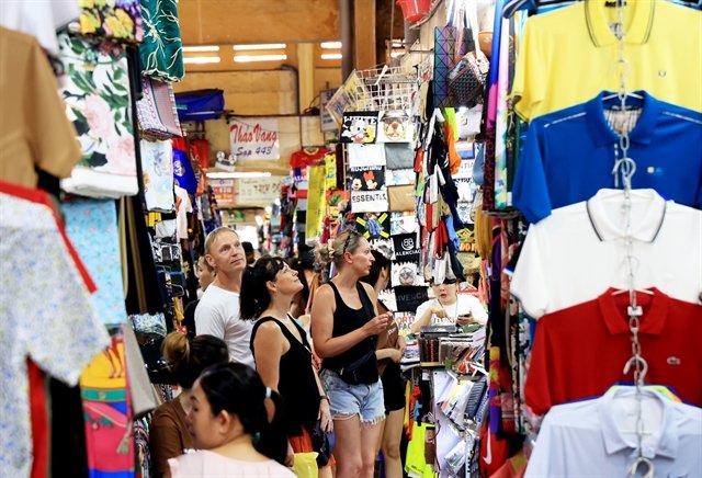 Vietnam memberikan e-visa kepada semua pendatang asing, memperpanjang masa tinggal bebas visa sepihak untuk 13 negara