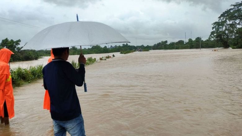 Banjir, penutupan jalan melanda beberapa provinsi di Kamboja