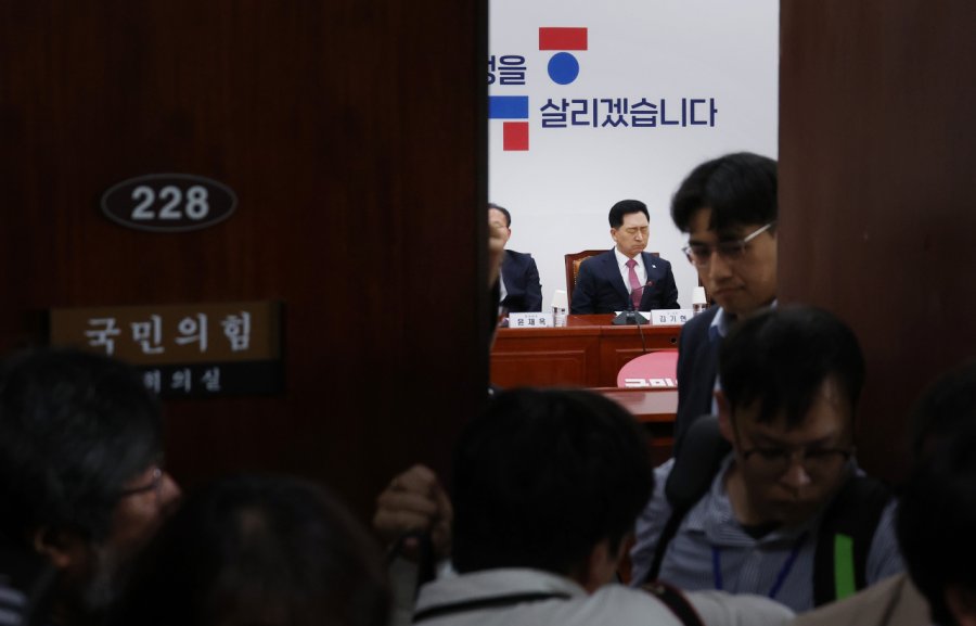 Yoon-backed Candidate’s Loss In Seoul Sends Shock Across Ruling Party ...