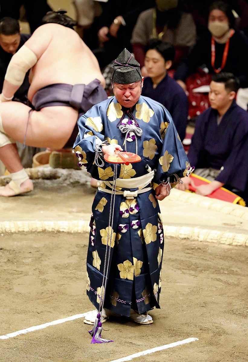 Top-ranked sumo referee Shikimori Inosuke earns elite status in name ...