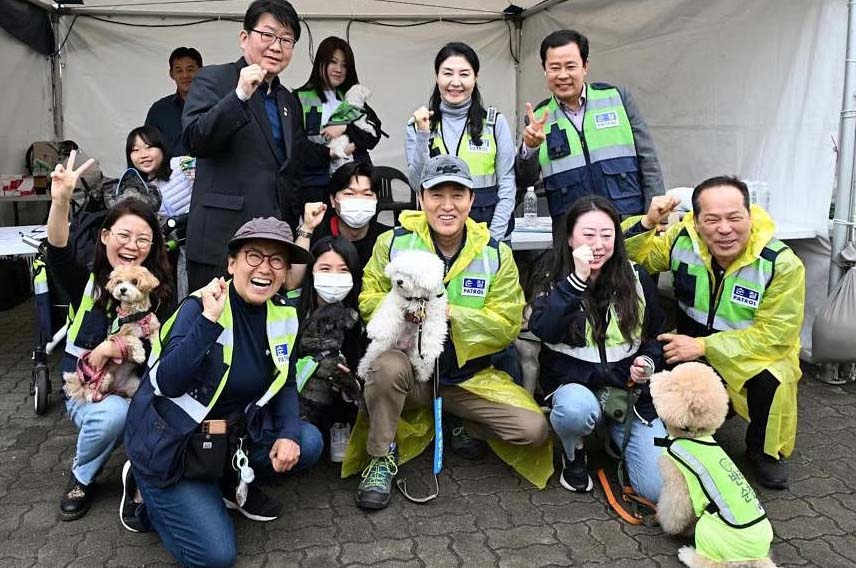 Seoul city enlists pet dogs and owners to sniff out trouble during walks – asianews.network