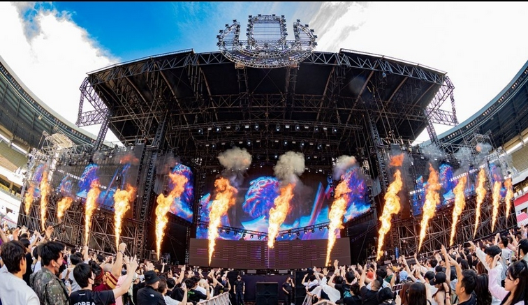 Essence Festival 2026: Experience the Excitement with Live Stream Access! Festival 2026 Essence Festival 2026 event crowd enjoying live performances