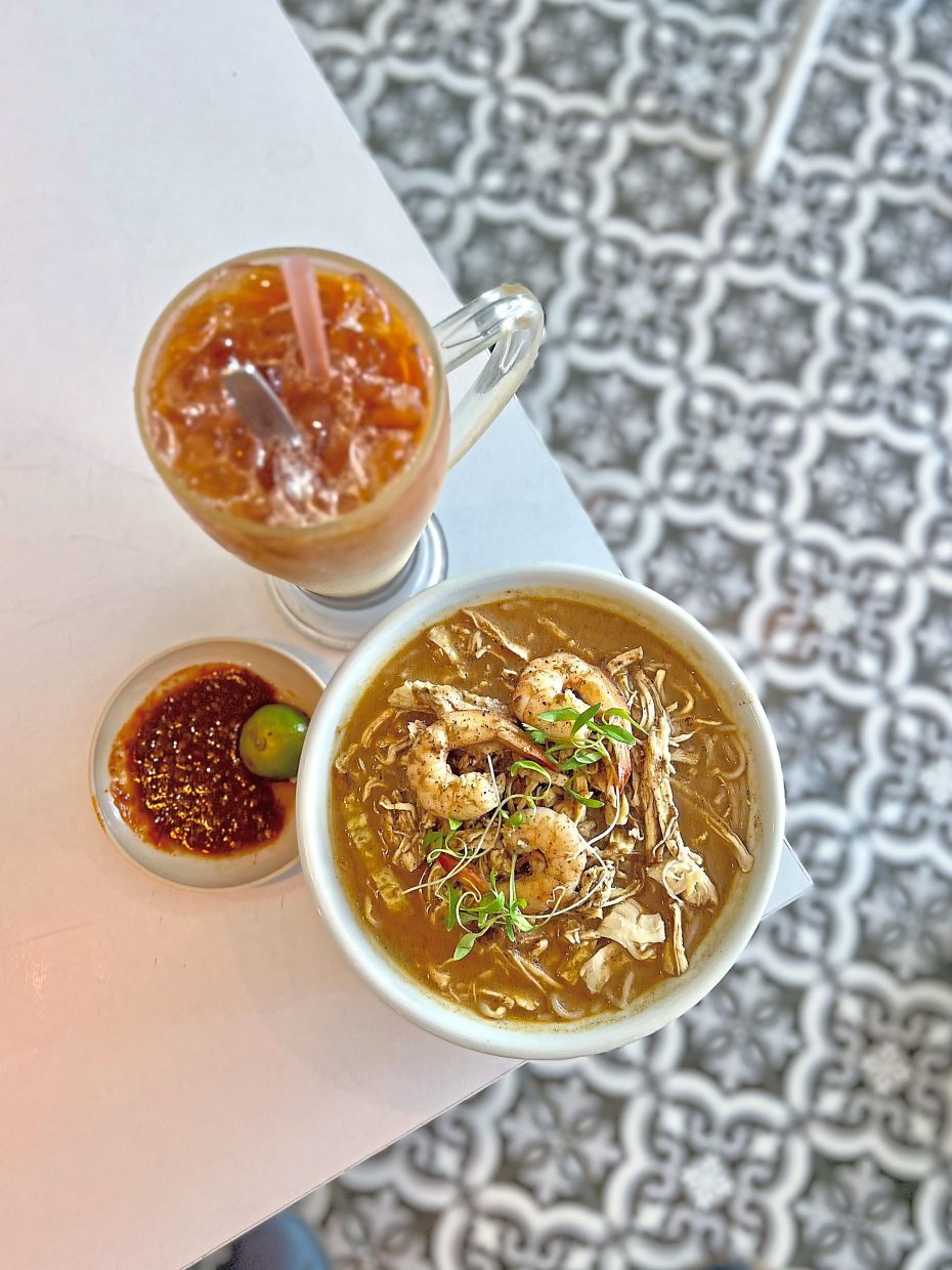 Experience Sarawak's vibrant gastronomical scene