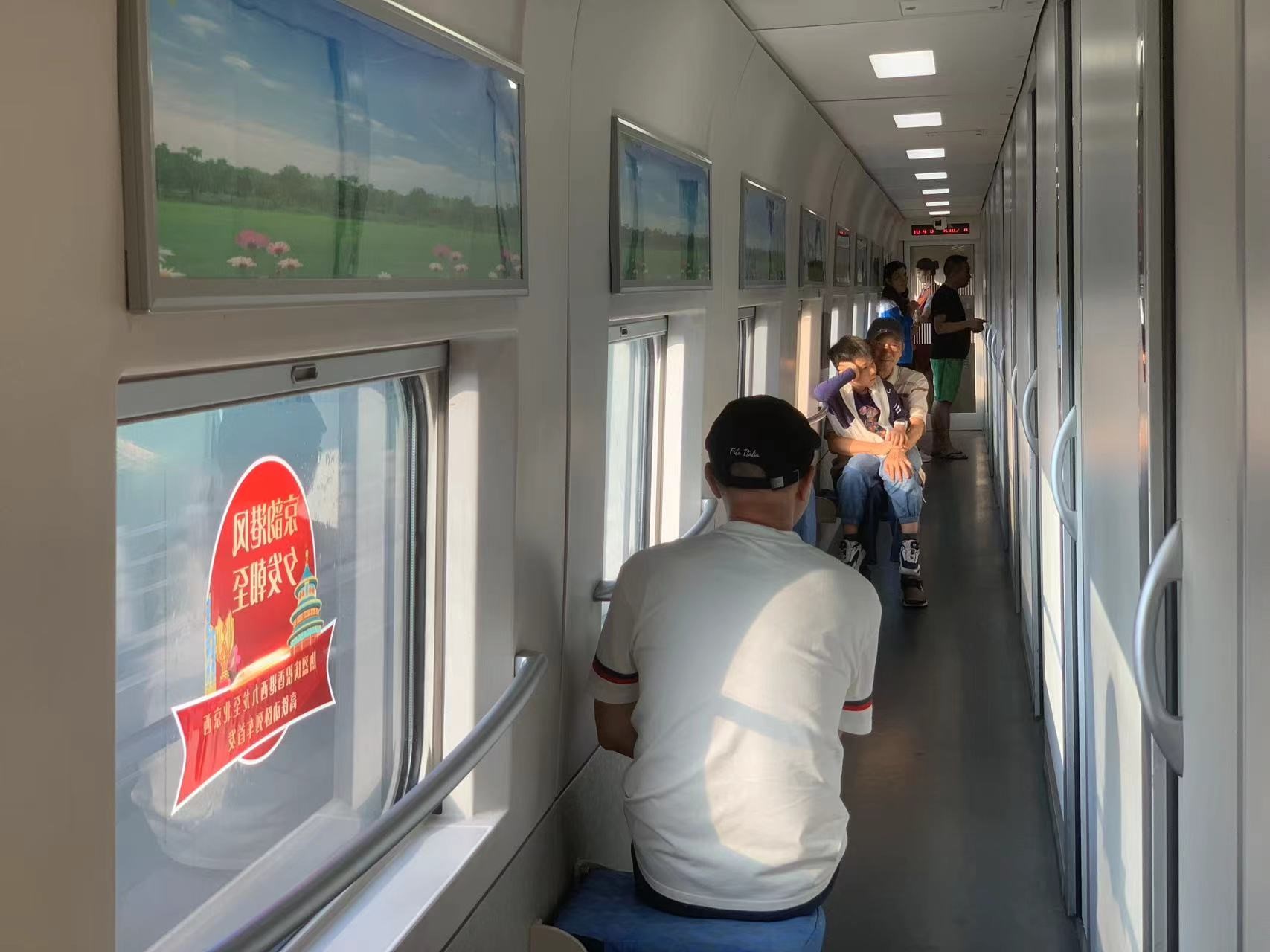 Passengers praise overnight high-speed trains linking Hong Kong with Beijing, Shanghai