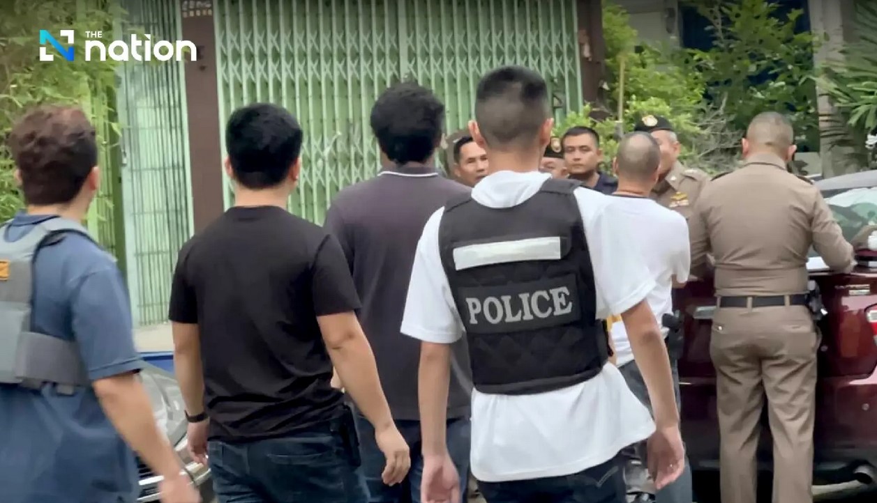 Gunman accused of killing cop found dead at Bangkok house after overnight standoff with police