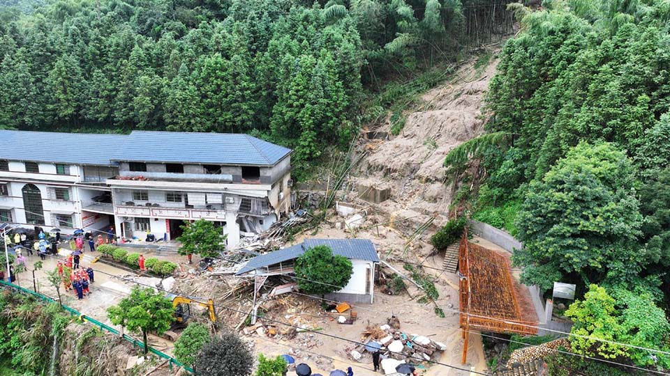 15 dead after landslide hits Central China village