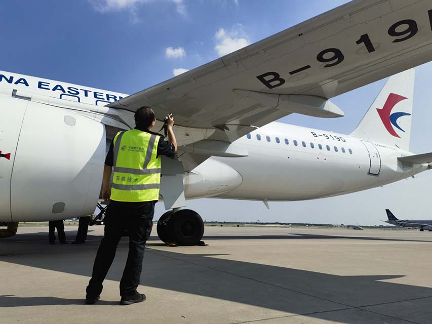 China Eastern Airlines debuts China-developed jet service between Beijing and Xi'an