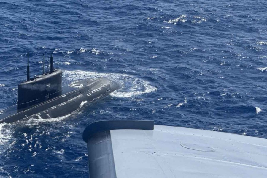 'Black hole' Russian sub spotted in Philippine waters as Moscow reminds US:  We're everywhere - Asia News NetworkAsia News Network