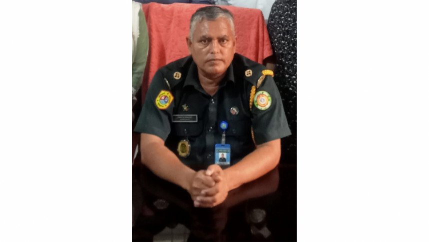 A Bangladeshi jail superintendent’s mission to teach kids stay afloat