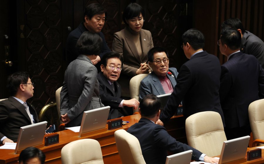 South Korean opposition parties push for impeachment of Acting President Han Deok-soo