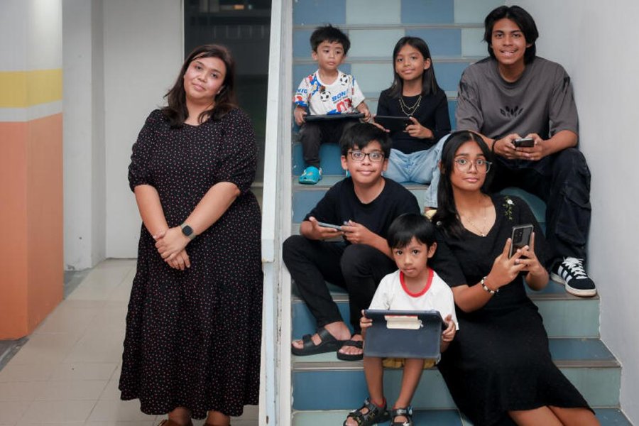Singapore reins in app stores to protect the young