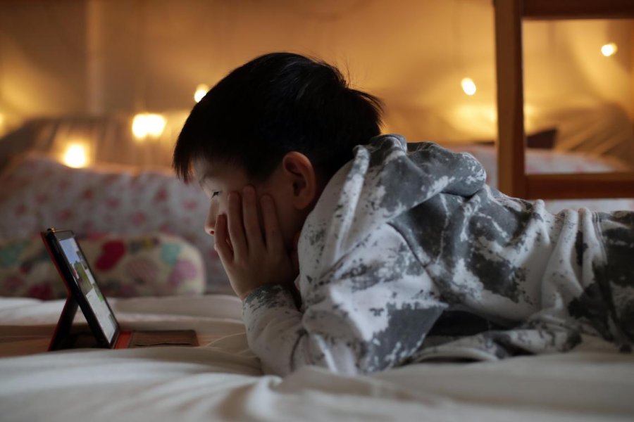 Singapore reins in app stores to protect the young