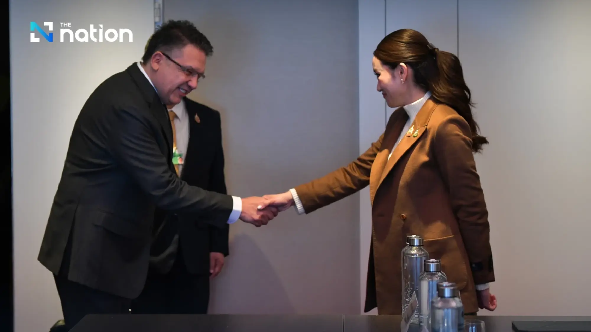 PM Paetongtarn arrives in Davos, meets business leaders to boost investment in Thailand