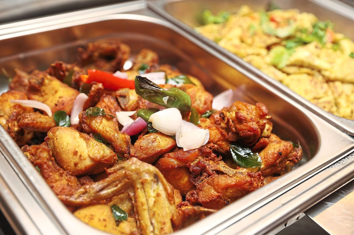 Ramadan buffet features traditional Malay and Indonesian dishes