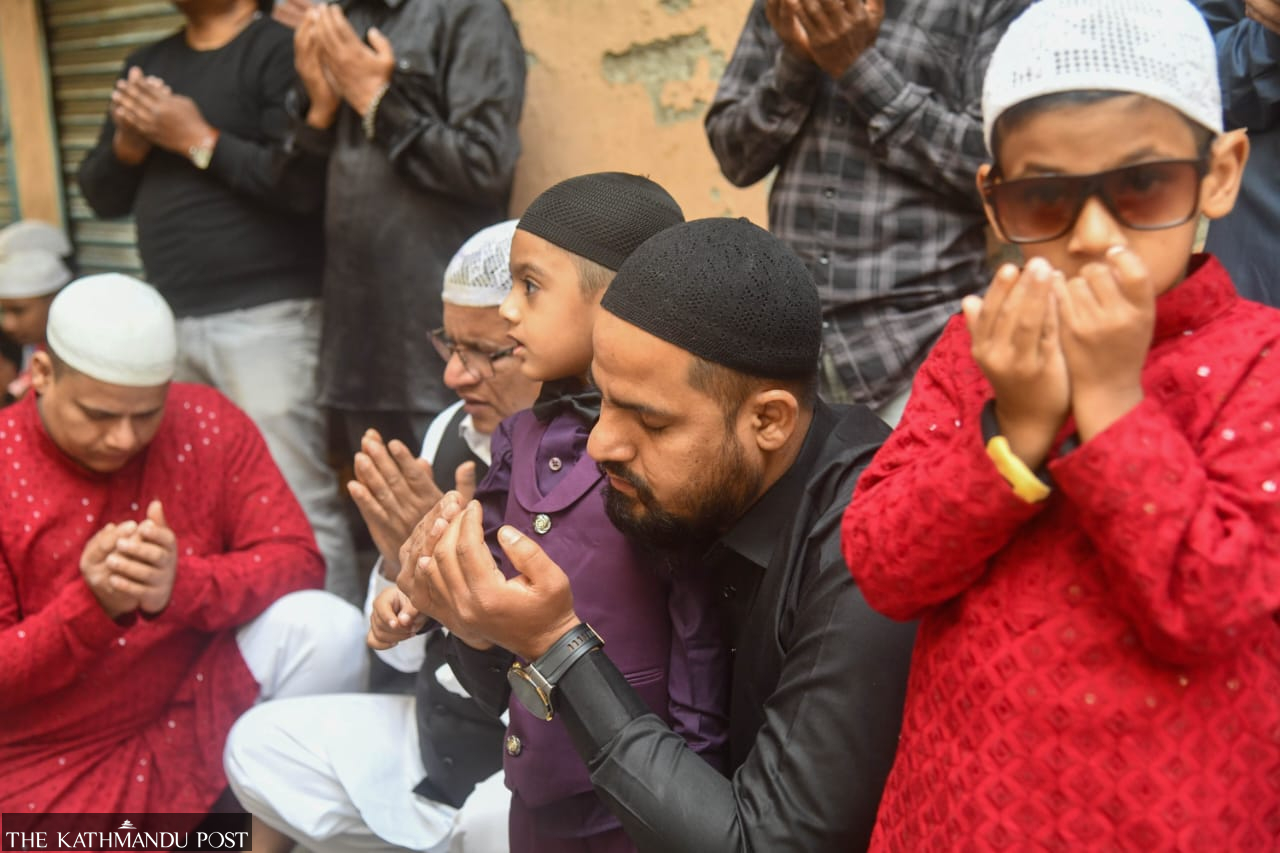 Devotees gathered at mosques and Eidgahs early in the morning, performing communal prayers and exchanging greetings. PHOTOS: THE KATHMANDU POST
