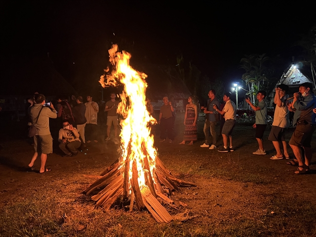 Local university debuts Vietnamese culture education for foreigners