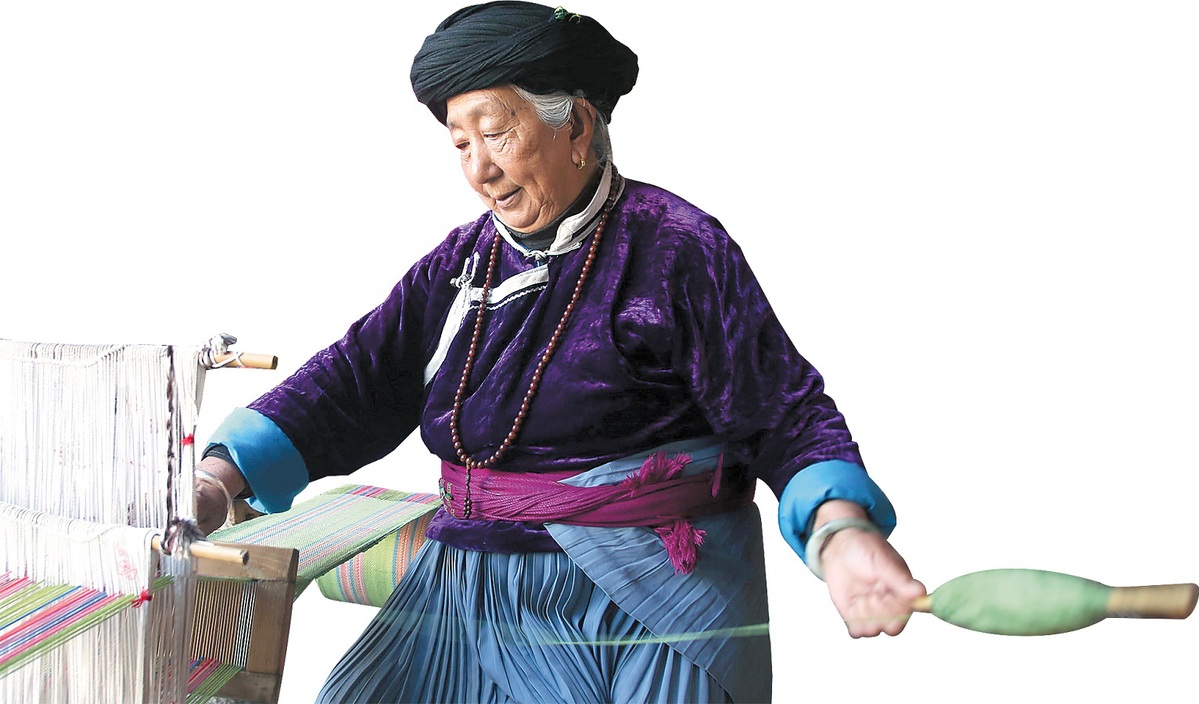 Mosuo ethnic people in Yunnan's 'Shangri-La' boost tourism, maintain matriarchal culture