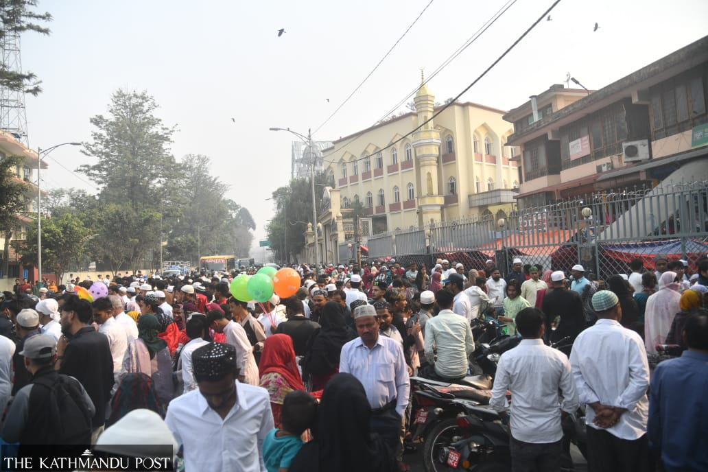 Devotees gathered at mosques and Eidgahs early in the morning, performing communal prayers and exchanging greetings. PHOTOS: THE KATHMANDU POST