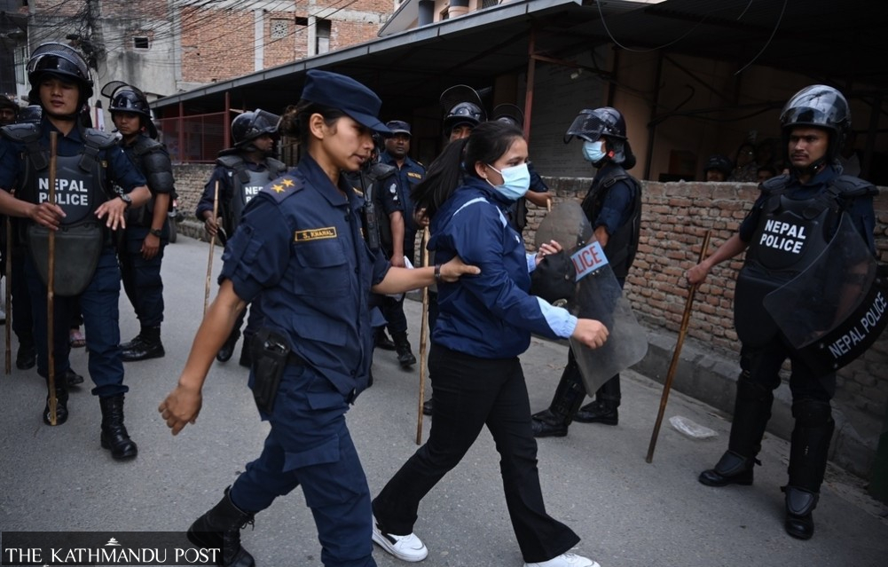 Police baton-charge protesters in Nepal’s Gwarko; photojournalists mistreated