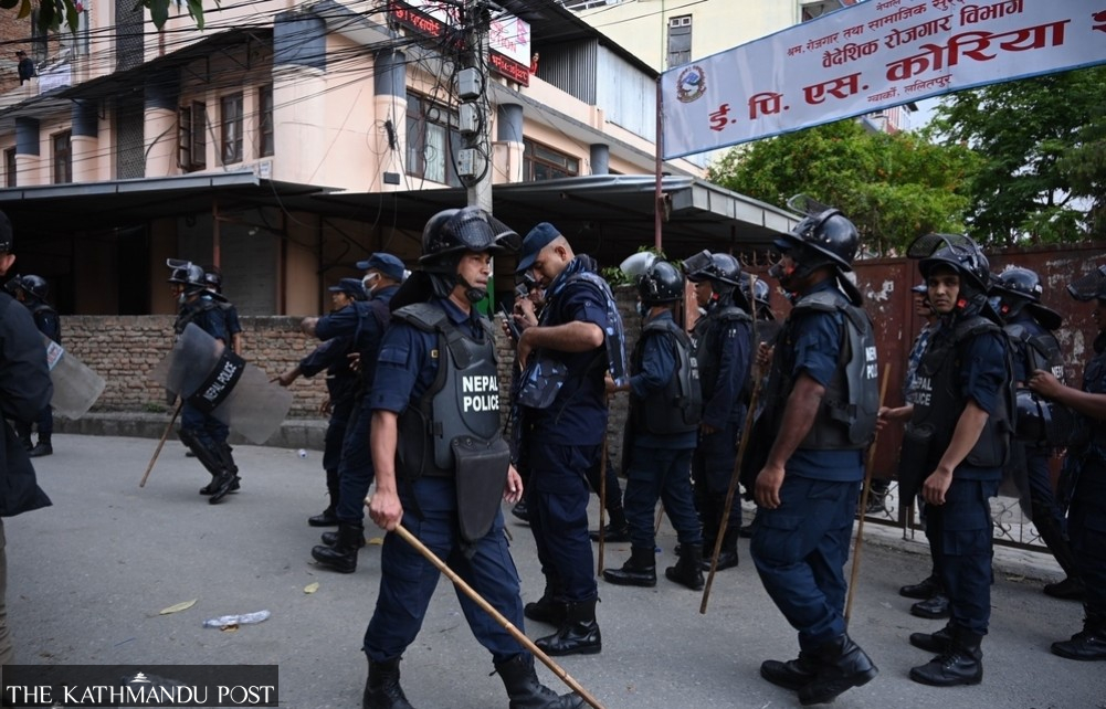 Police baton-charge protesters in Nepal’s Gwarko; photojournalists mistreated