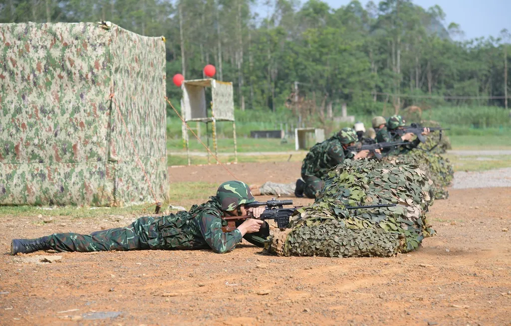 Vietnam, China conclude first joint military training exercise