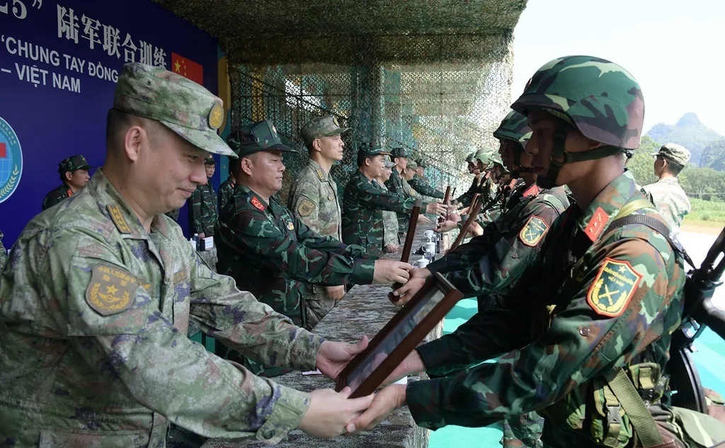 Vietnam, China conclude first joint military training exercise