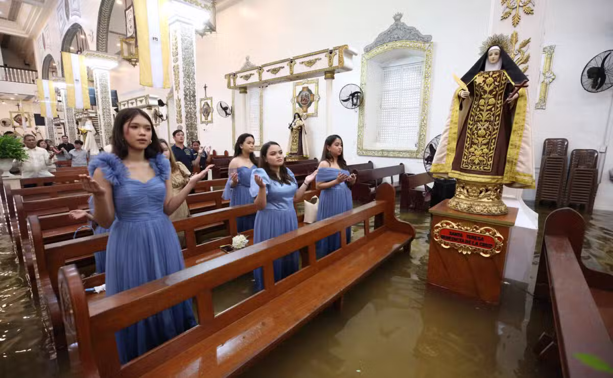 Love in the Time of Monsoon: A flooded Philippine church wedding